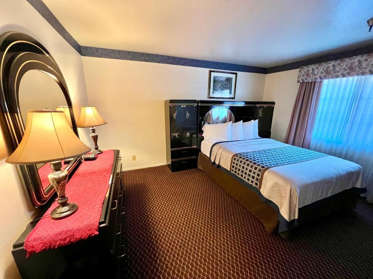 Oakridge Inn Oak View Luaran gambar