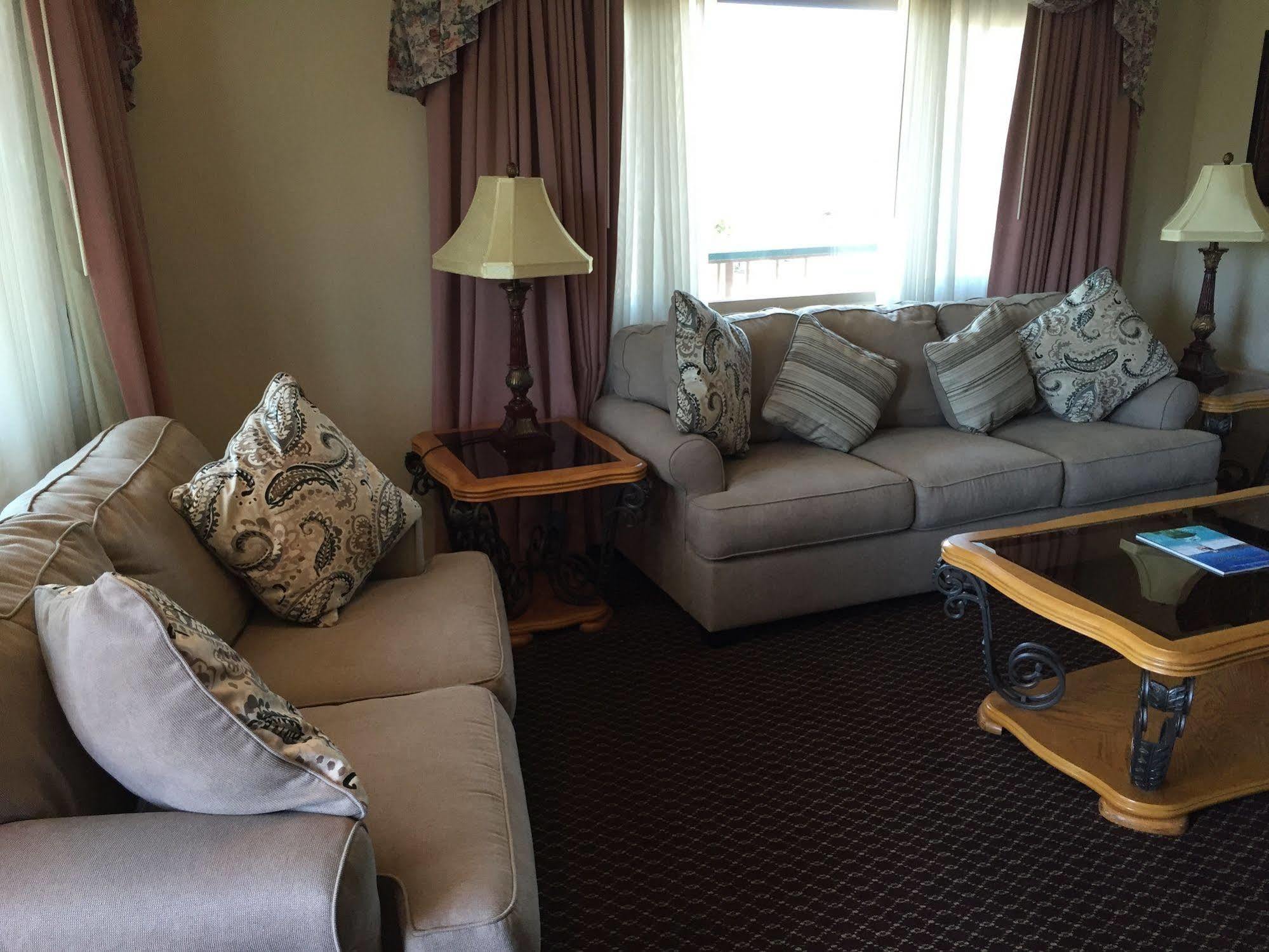 Oakridge Inn Oak View Luaran gambar