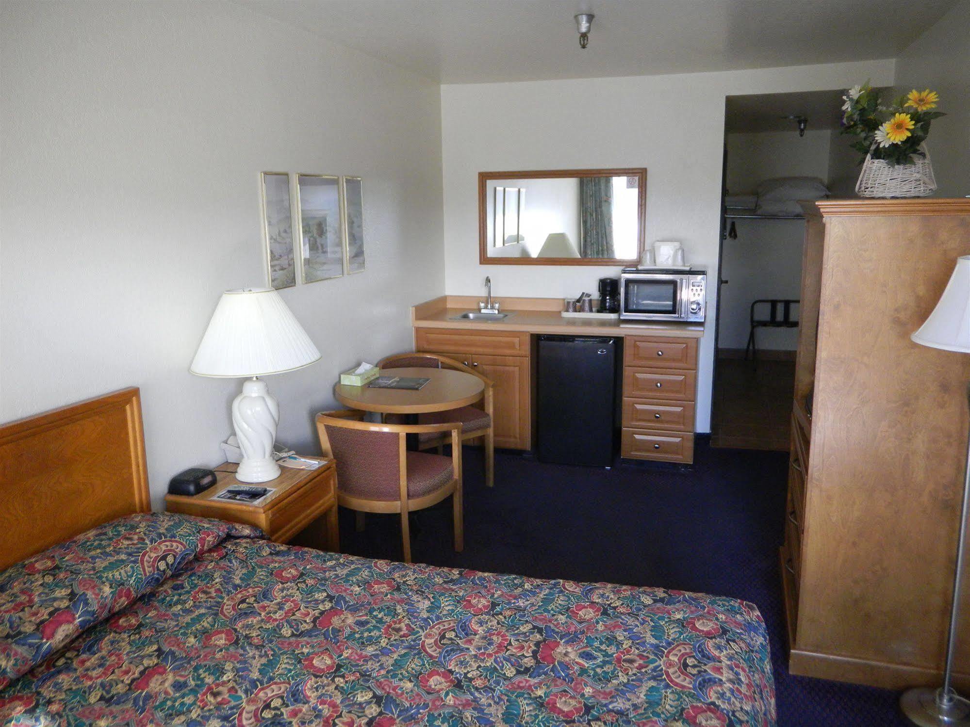 Oakridge Inn Oak View Luaran gambar